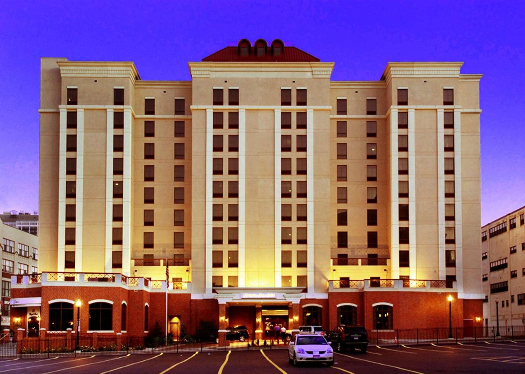 Hampton Inn & Suites Albany-Downtown Exterior photo